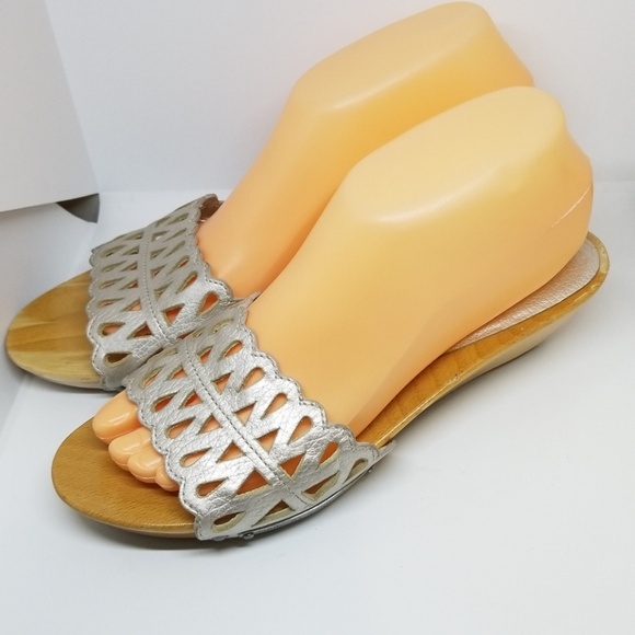 Marc Jacobs silver pear cut out sandal slide 38 - Picture 2 of 5